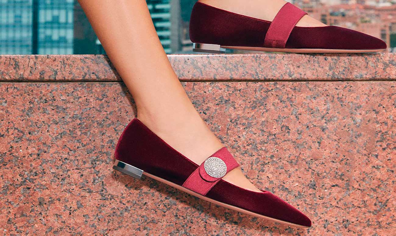 Guía para combinar mocasines y bailarinas de mujer, el calzado estrella de la temporada