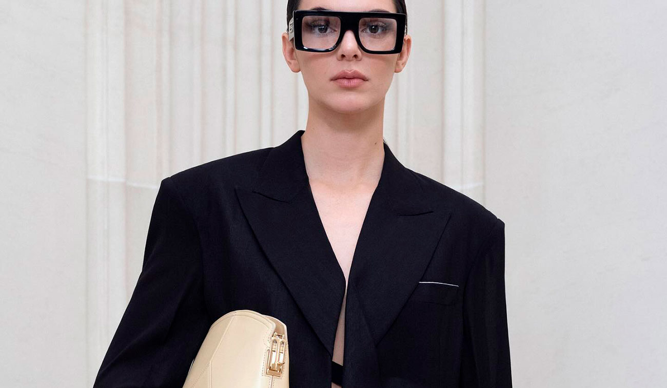 5 looks para combinar el clásico blazer negro esta temporada